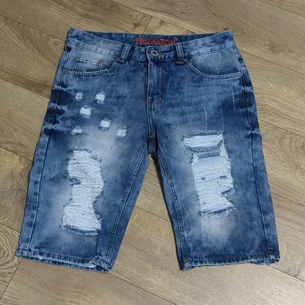 Trillnation denim distressed shorts mens size  30